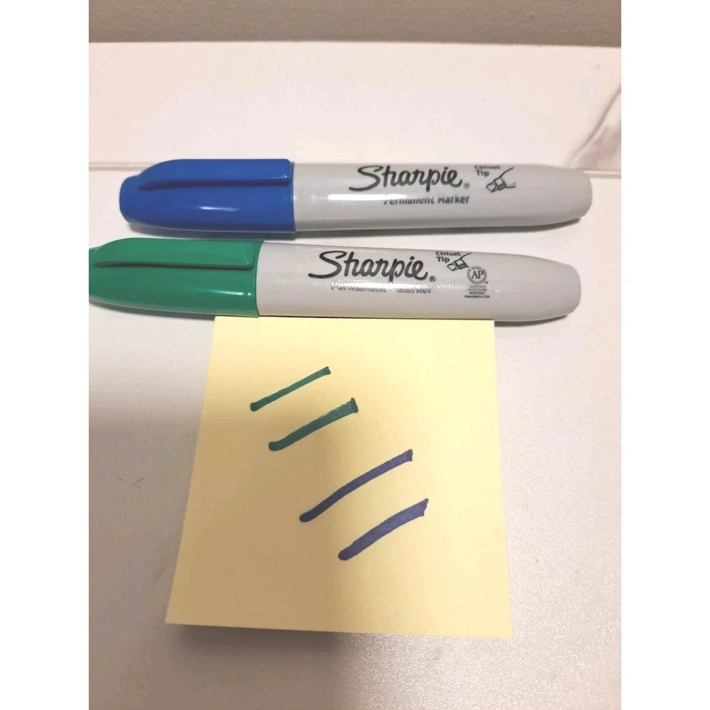 Sharpie Permanent Marker **Set of 2 - 1 BLUE and 1 GREEN  *Chisel Tip